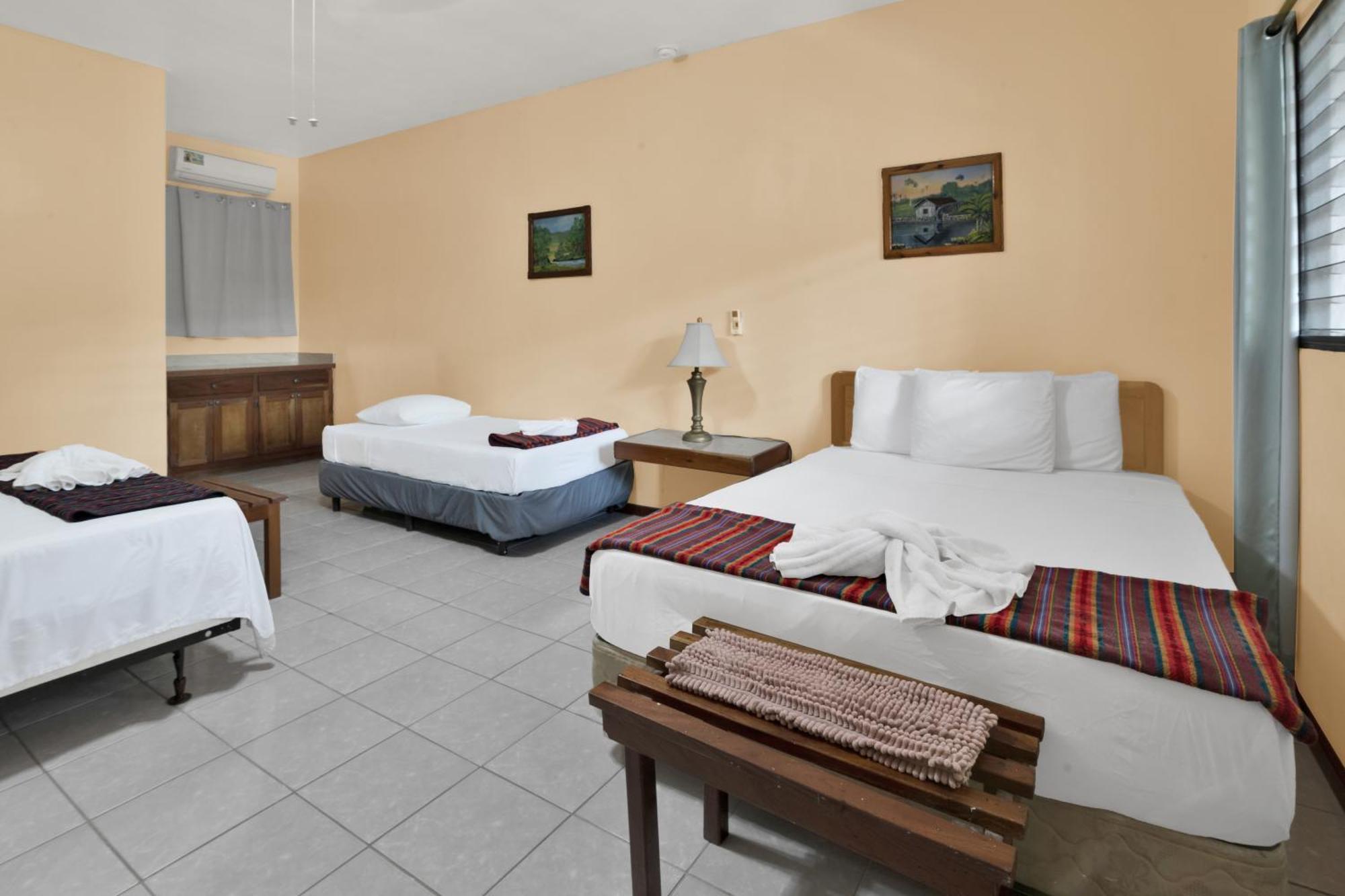Santa Elena Drift Inn Cayo מראה חיצוני תמונה